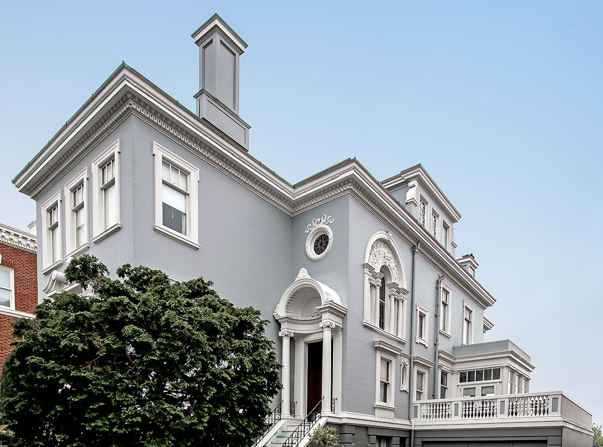 3638 Washington Street in Pacific Heights was designed by Bliss & Faville and built in 1900.