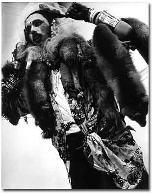 The Cockettes: Tahara. Photo copyright Annie Leibovitz.