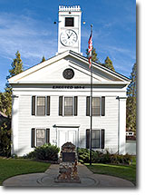 Mariposa County Courthouse in Mariposa, California