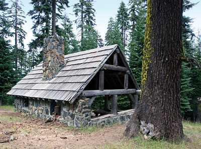 National Register #00000505: Wrangle Gap Shelter in Rogue River National Forest
