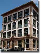 Don Lee Building, San Francisco. Photograph copyright &copy; 2003 by Alvis E Hendley.