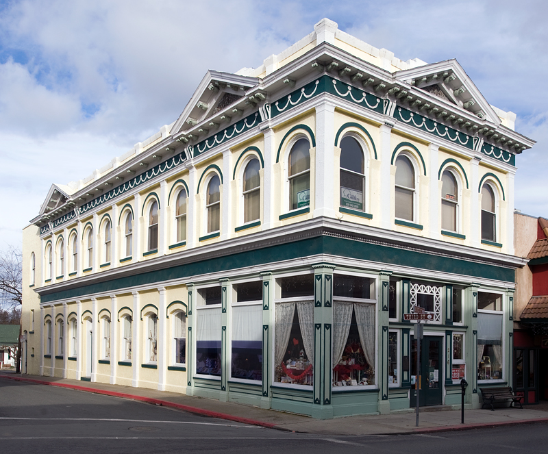 West Miner Street Historic District in Yreka: Siskiyou County Bank