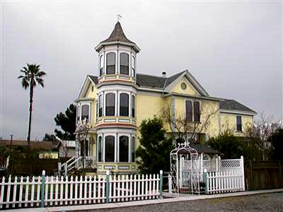 National Register #88000551: Walter B. Wood House in Modesto, California
