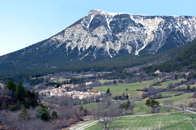 Route N202 in Alpes-de-Haute-Provence