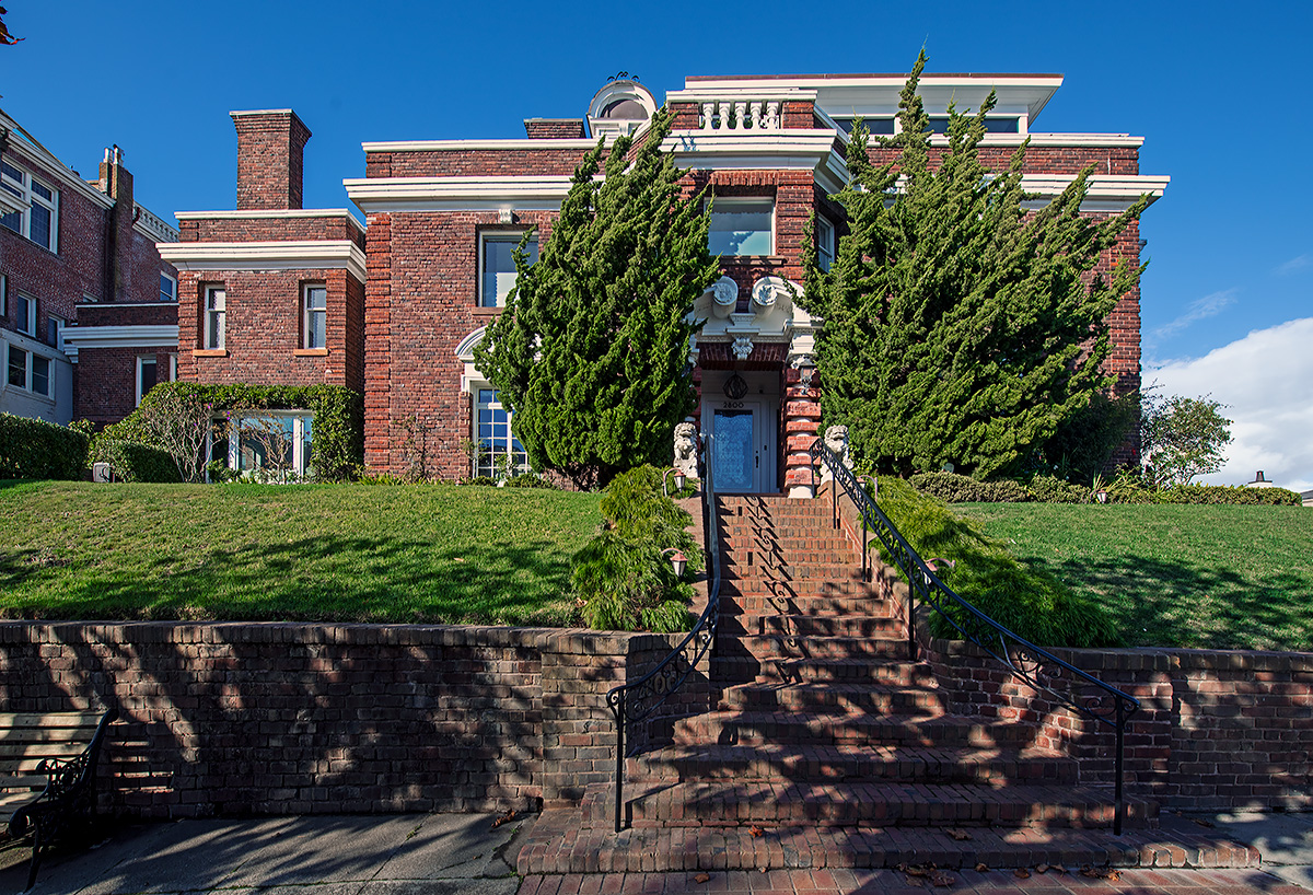 Spooner House at 2800 Pacific Avenue