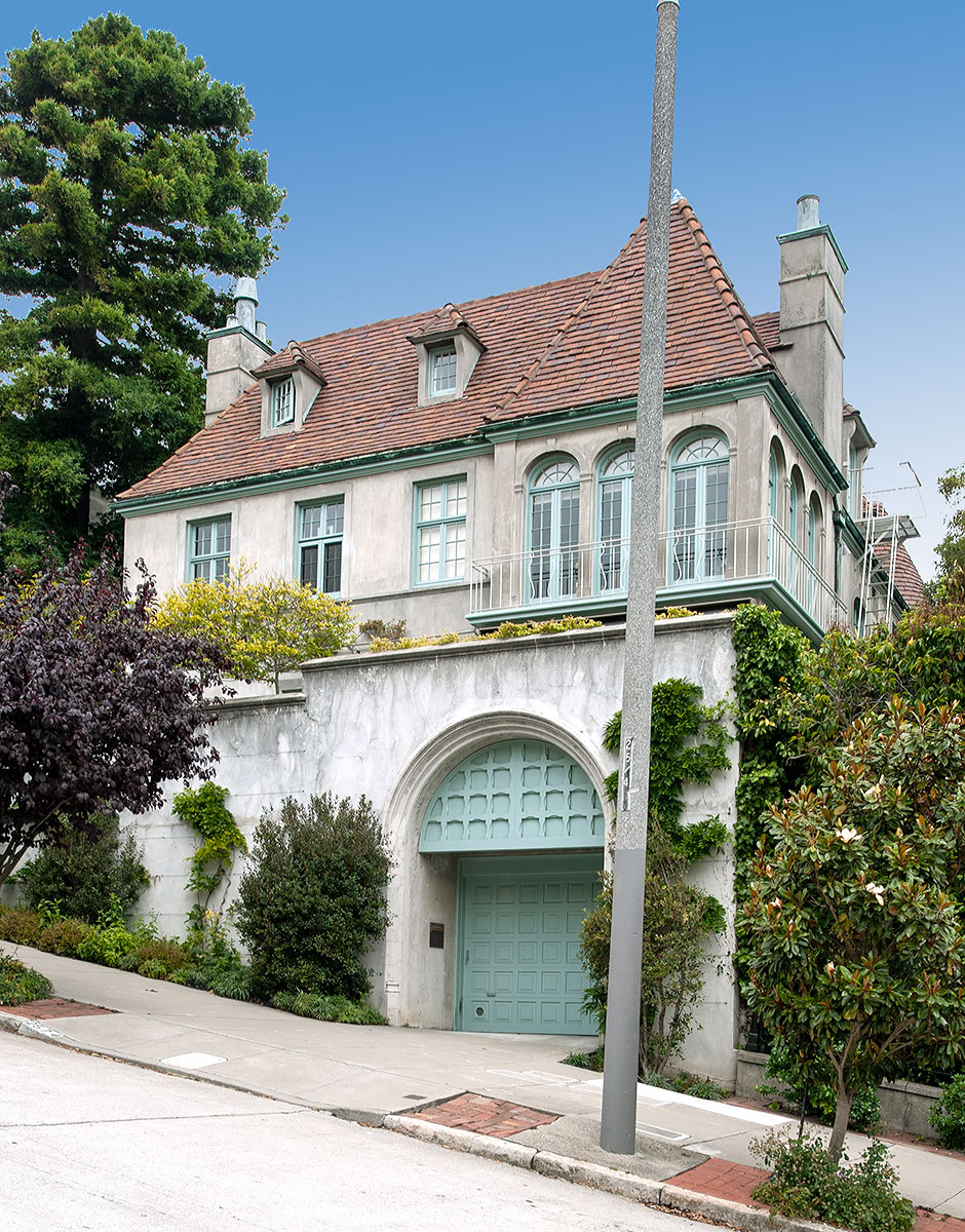2574 Broadway in Pacific Heights, designed by Albert L. Farr, built 1932
