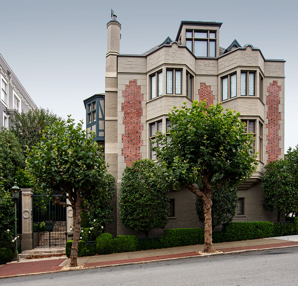 3699 Washington Street in Pacific Heights, designed by Albert L. Farr, built 1929