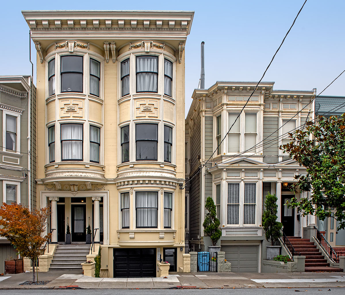 2957 Washington Street in Pacific Heights was designed by Havens & Toepke and built in 1901.