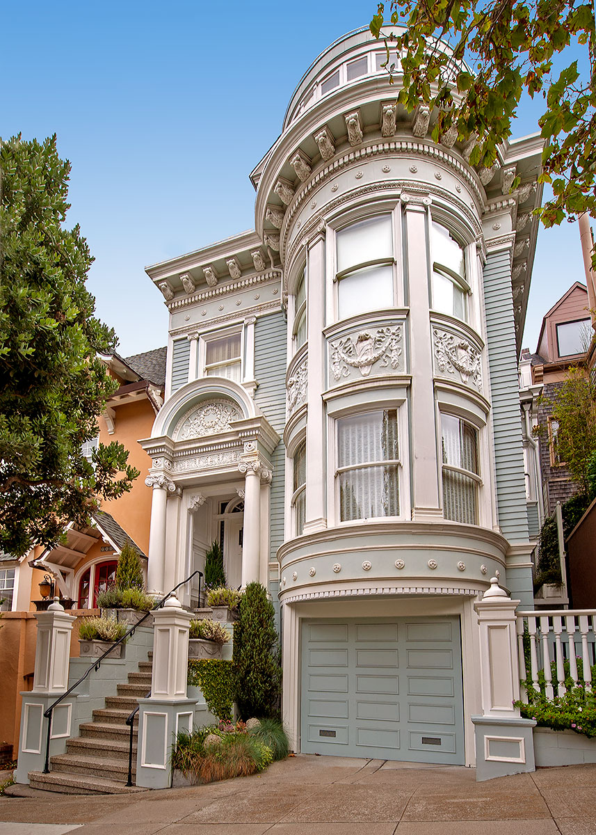 3232 Jackson Street in Pacific Heights was designed by Havens & Toepke and built in 1897.