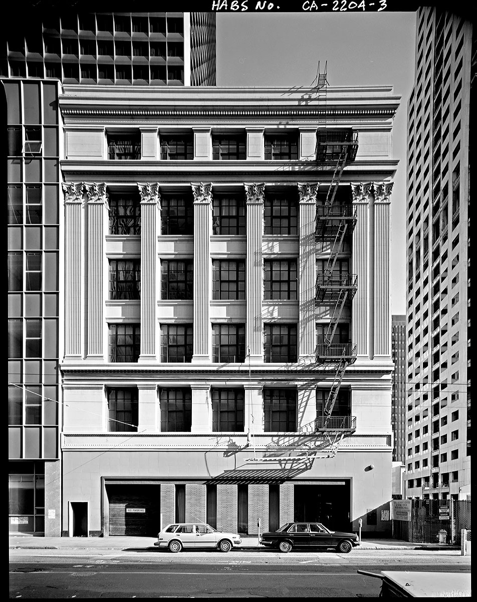 The Blake, Moffitt & Towne Building was designed by Willis Polk and built in 1911.