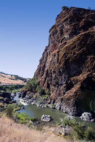 California Landmark 549: Squaw Rock