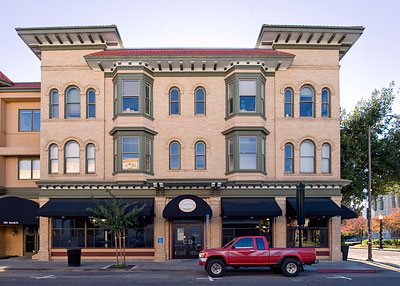 National Register #82002212: Alexandria Hotel, California