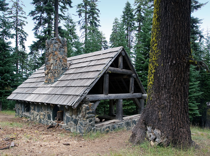 National Register #00000505: Wrangle Gap Shelter in Rogue River National  Forest, Oregon