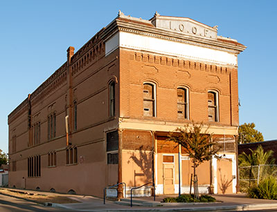 National Register #00000981: Brewster Building in Galt