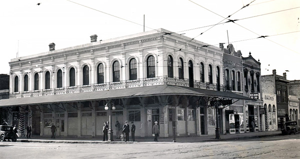 California Historical Landmark #610: Overton Building in 1938