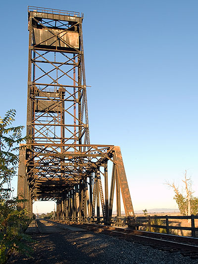 California Landmark 780-7: Transcontinental Railroad in Lathrop