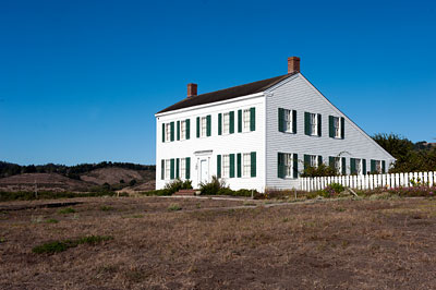 National Register #73000446: Johnston House in Half Moon Bay