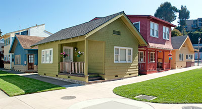 Point of Historic Interest: Historic Lawn Way Cottages in Capitola