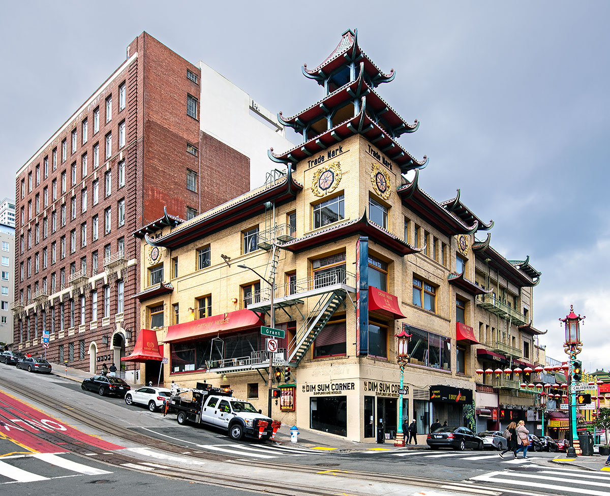 The Sing Chong Building was designed by T. Paterson Ross and built in 1908.