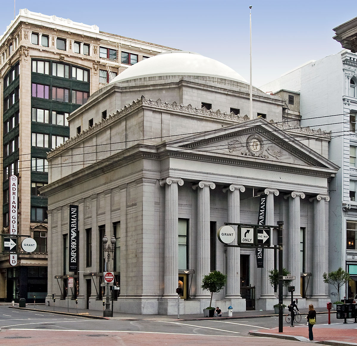 The Savings Union Bank was designed by Bliss & Faville and built in 1910.