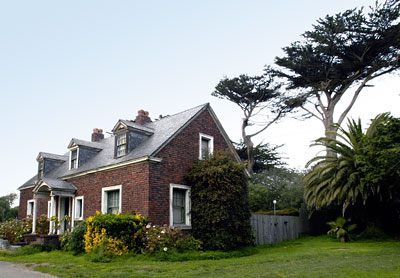 San Francisco Landmark 210: Millwright Cottage and Murphy Windmill