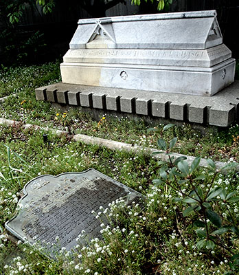 California Historical Landmark #691: Sarcophagus of Thomas Starr King