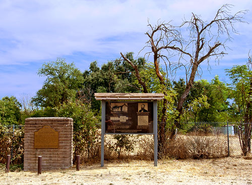California Historical Landmark #10: Site of Reading Adobe Near Cottonwood