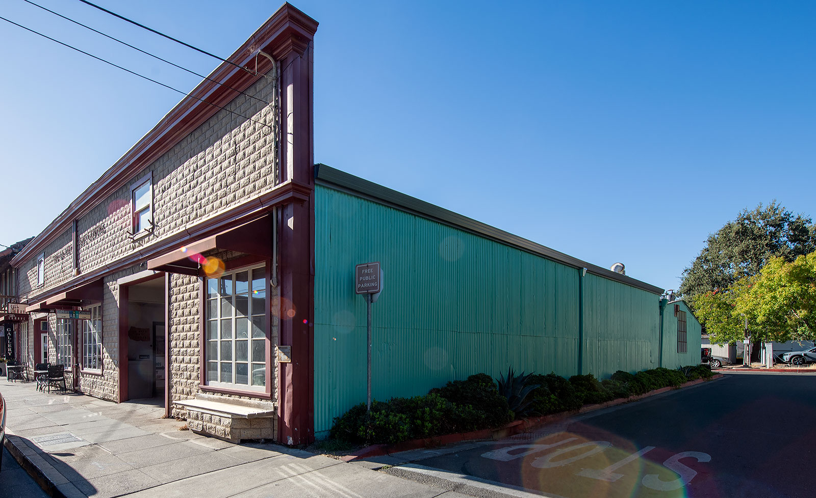 146-148 East Napa Street: Gottenburg's Garage