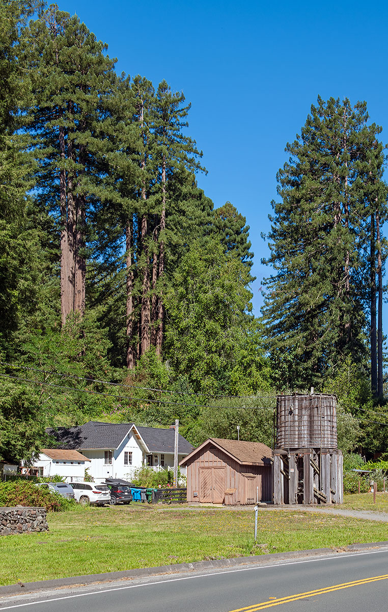 460 Bohemian Highway in Freestone
