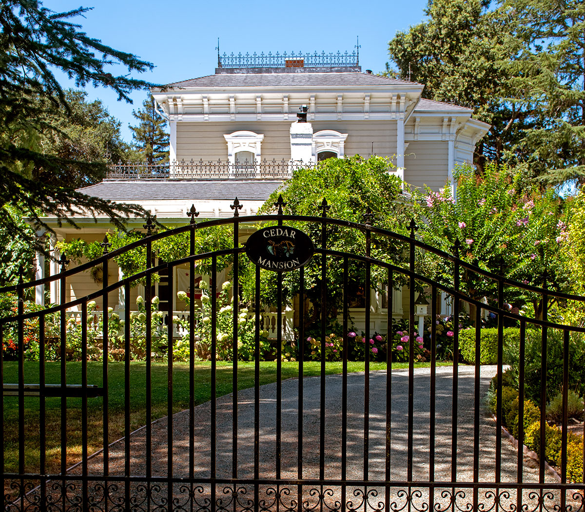 531 2nd Street East: Clewe Residence