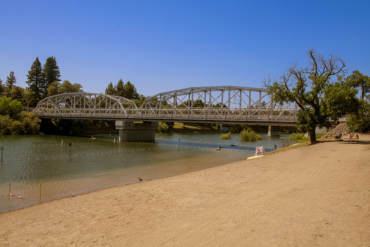 Healdsburg Memorial Bridge