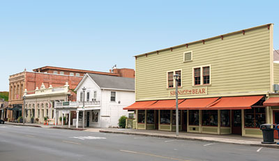 Masonic Hall, Batto Building, antique shop and Ruggles Building