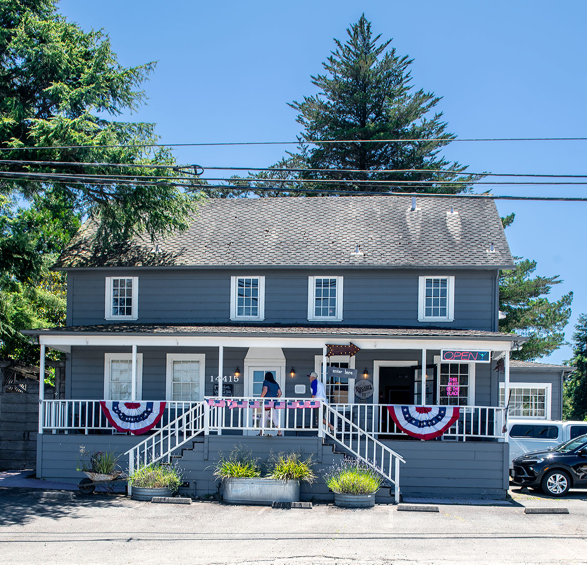 Sonoma County Landmark 126: Valley Ford Hotel