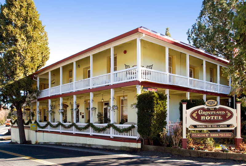 National Register #94000428: Groveland Hotel in Groveland, California
