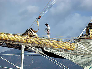 Maintaining the Star Clipper
