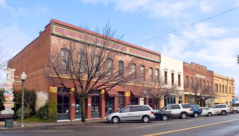Downtown Winters Historic District: Cradwick Building, Chulick Market, Seaman